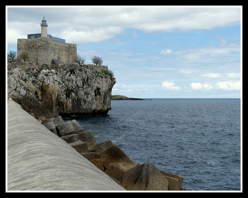 Castillo y Faro