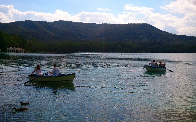 Enamorados en el lago