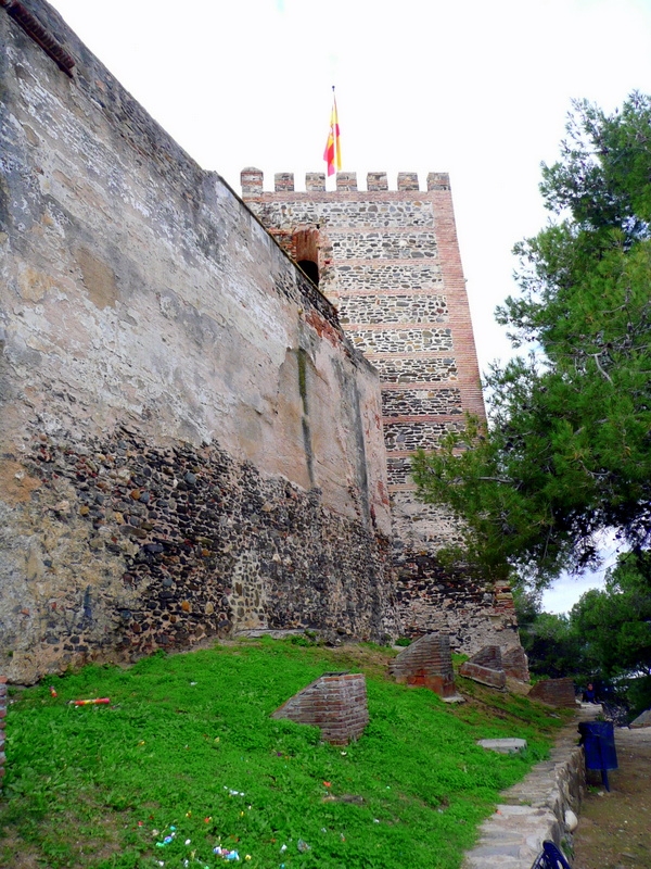 Castillo Sohail. muralla