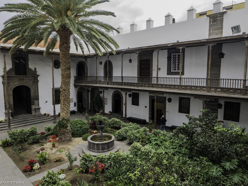 CLAUSTRO CATEDRAL DE SANTA ANA