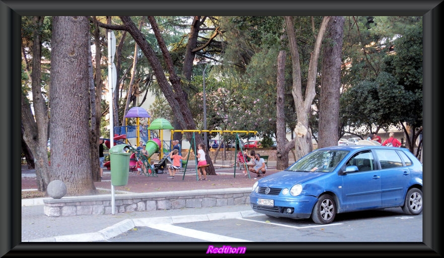 Los peques  se lo pasan de lujo en este parque infantil