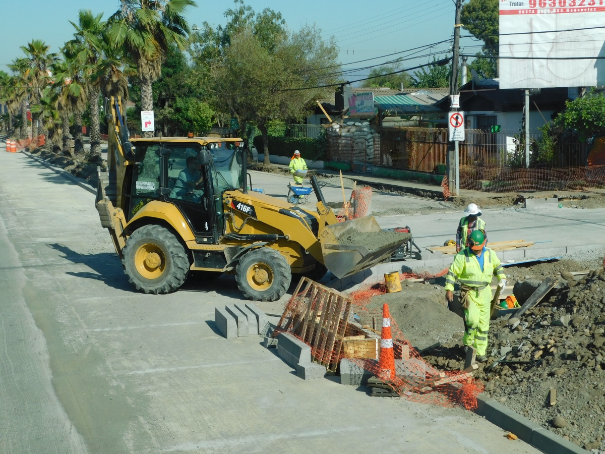 Al dejar pasajeros en Curico nos encontramos con trabajos en las calles de la ciudad