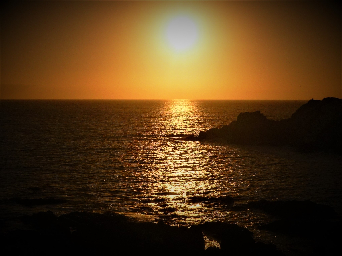 Puesta de sol, tomada en el faro de Caldera