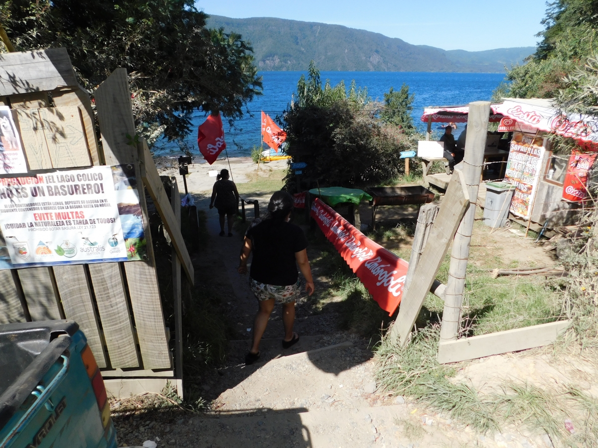 Entrada al lago colico