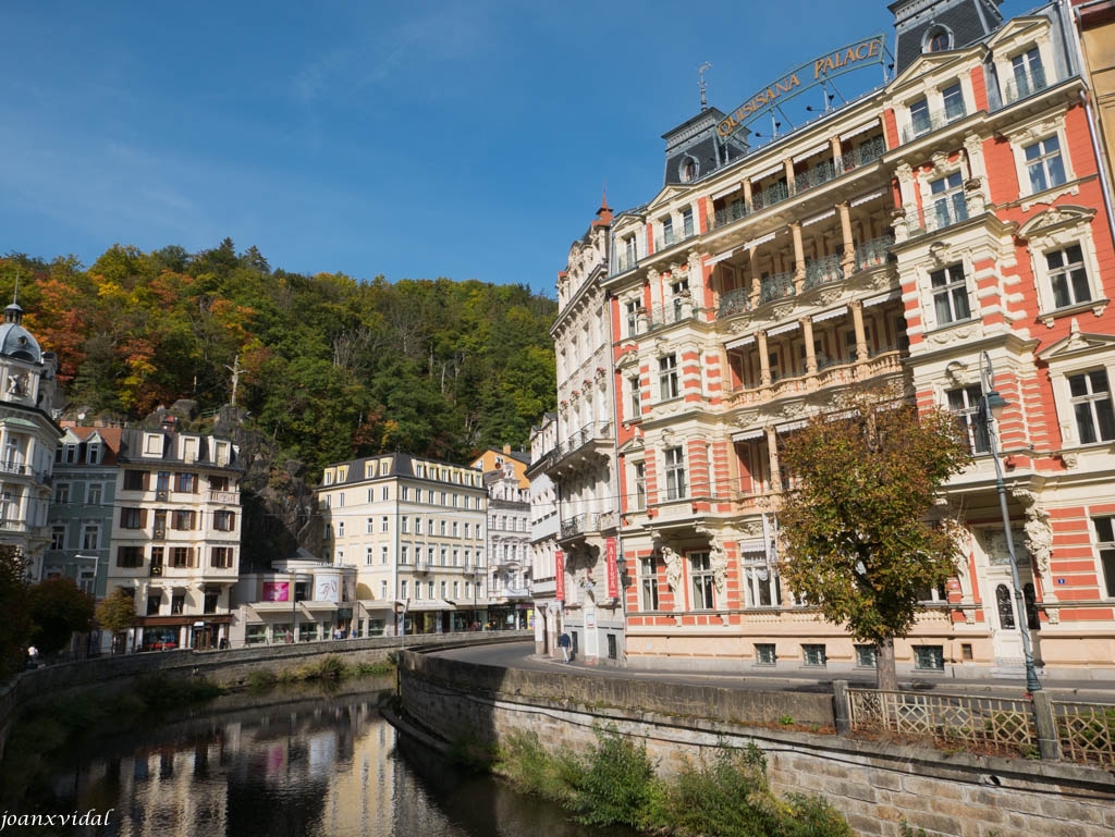 KARLOVY VARY