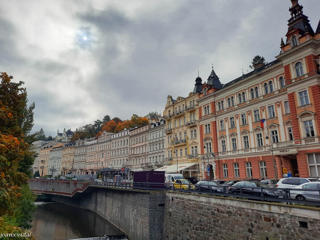 KARLOVY VARY