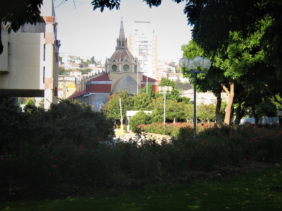 Iglesia en el puerto 