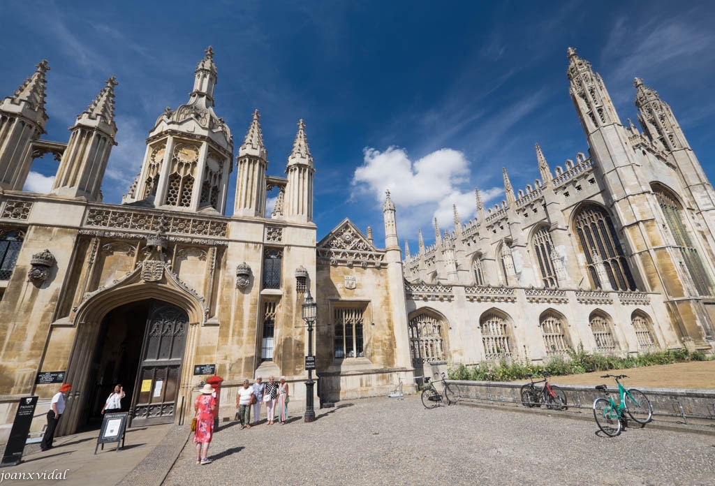 TRINITY COLLEGECambridge