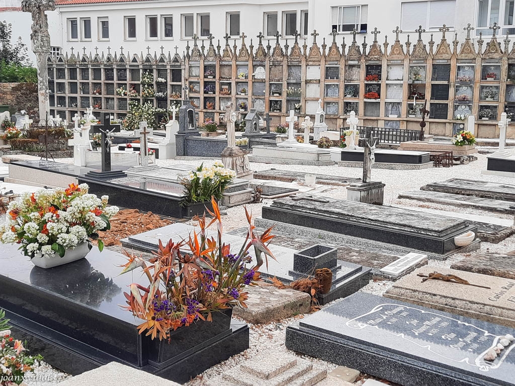 IGLESIA Y CEMENTERIO SANTA MARIA A NOVA