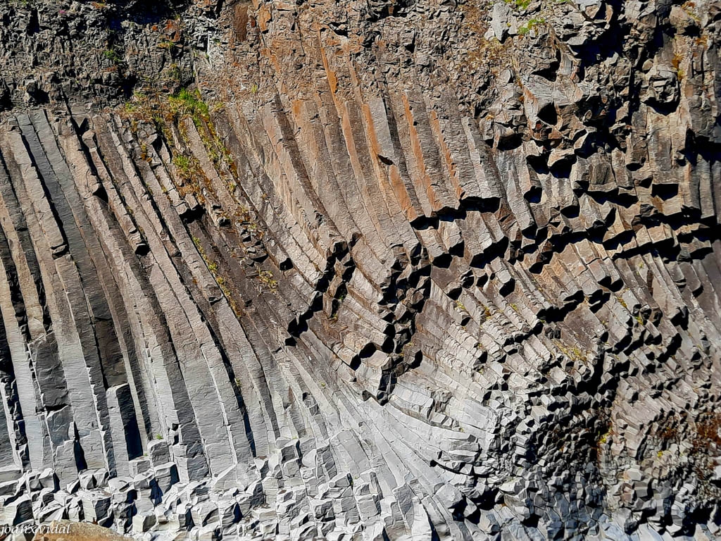 COLUMNAS DE BASALTO CAN DE STUDLAGIL