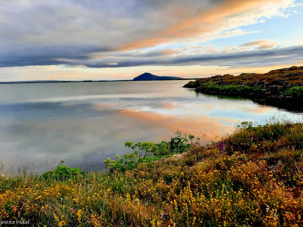 CAPTARD AL LLAC MYVATN