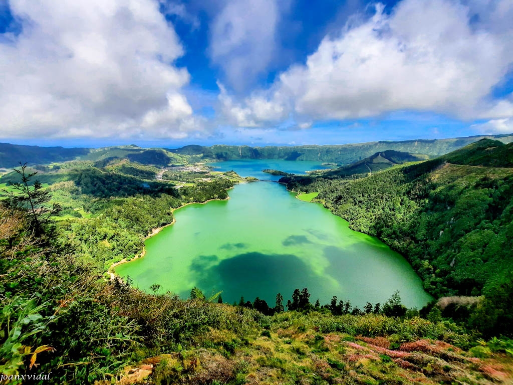 LAGOA VERDE I LAGOA AZUL