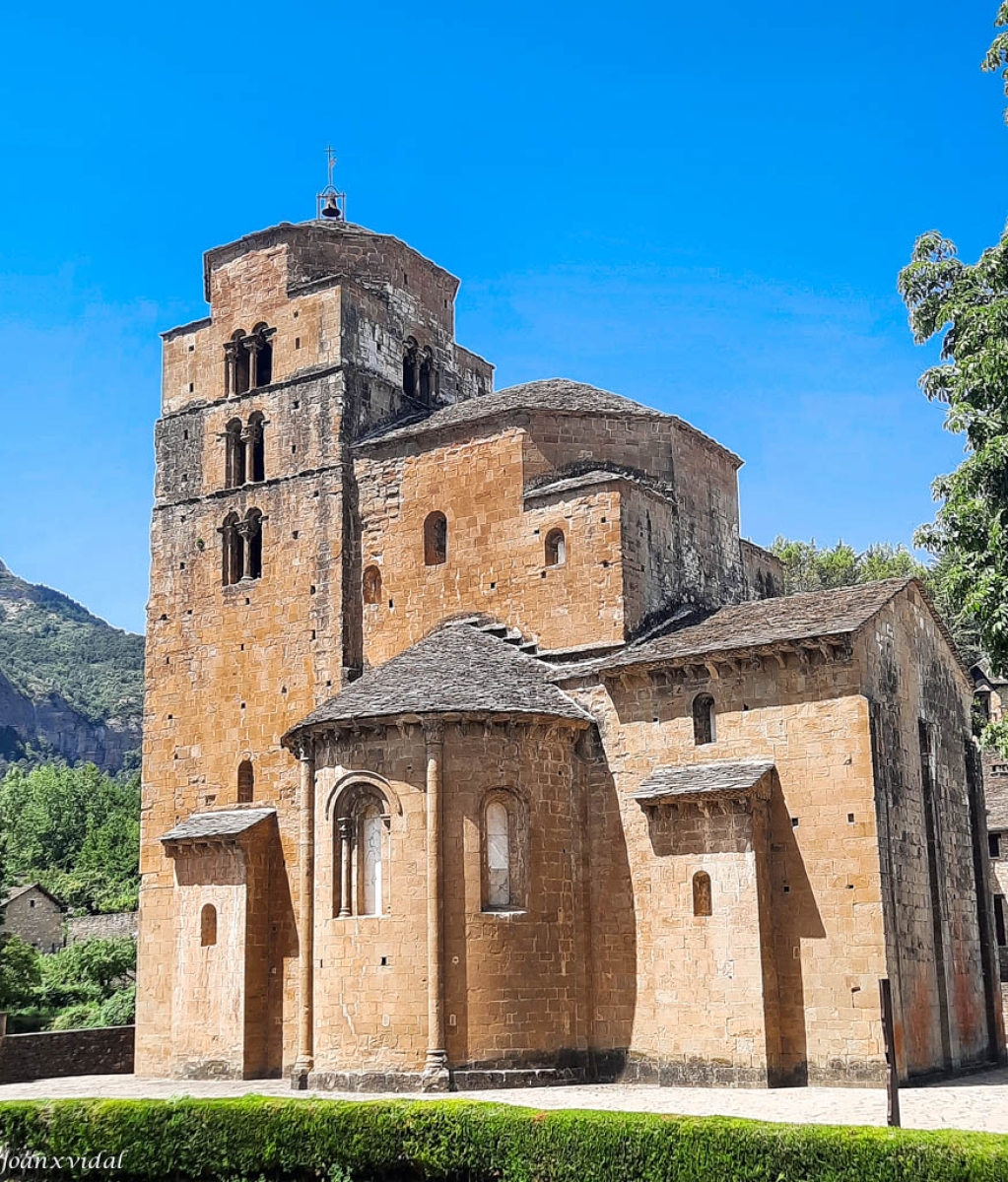 MONASTERIO FEMENINO DE SANTA CRUZ DE LA SERS