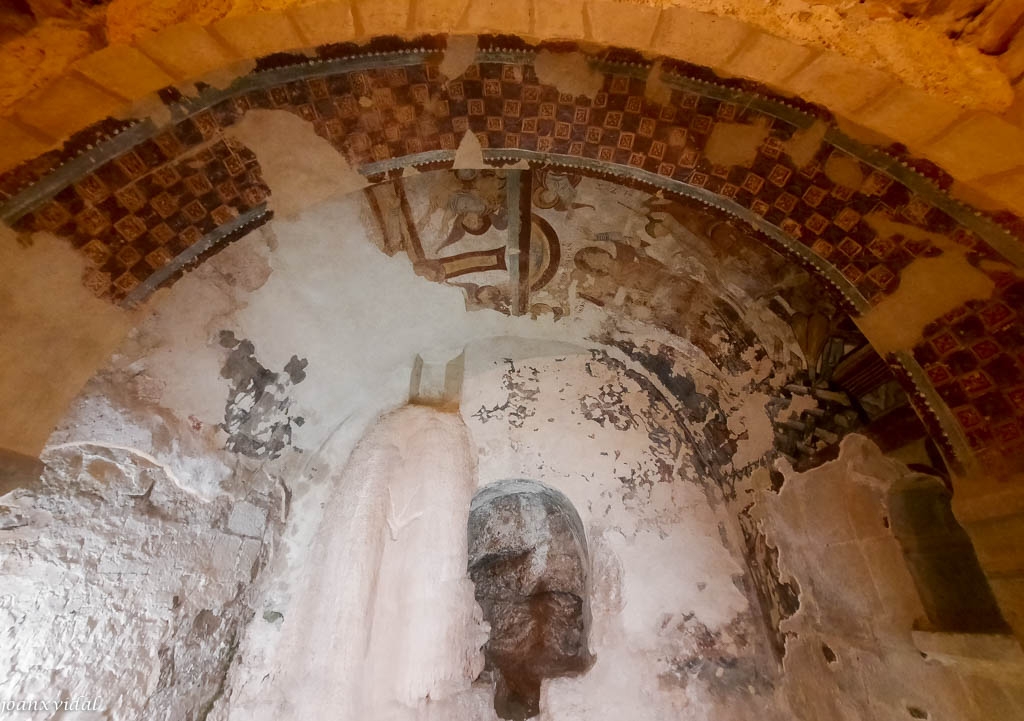 INTERIOR MONESTIR ROMNIC DE SANT JOAN DE LA PENYA