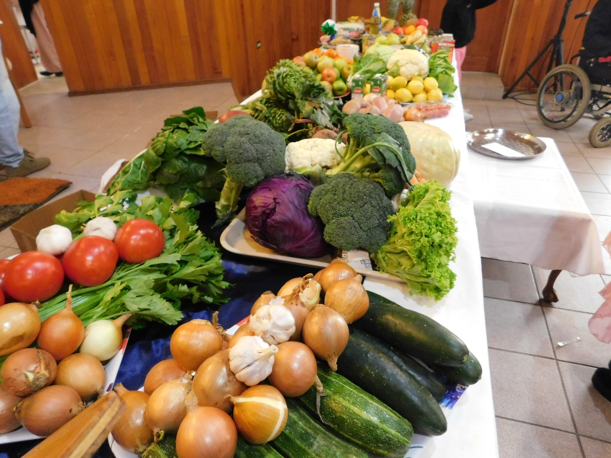 Muestra de verduras y frutas 