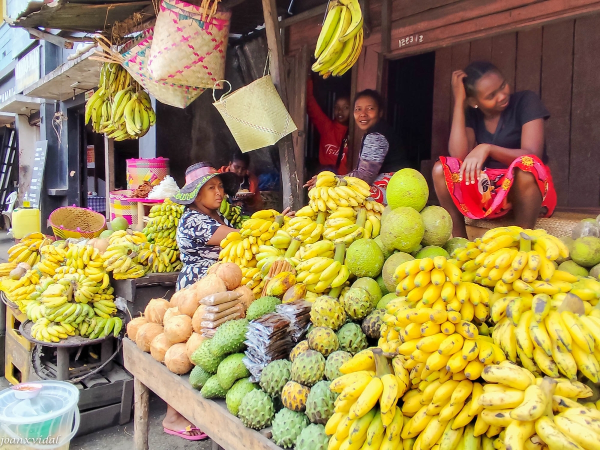 MERCAT D\'ANDASIBE.