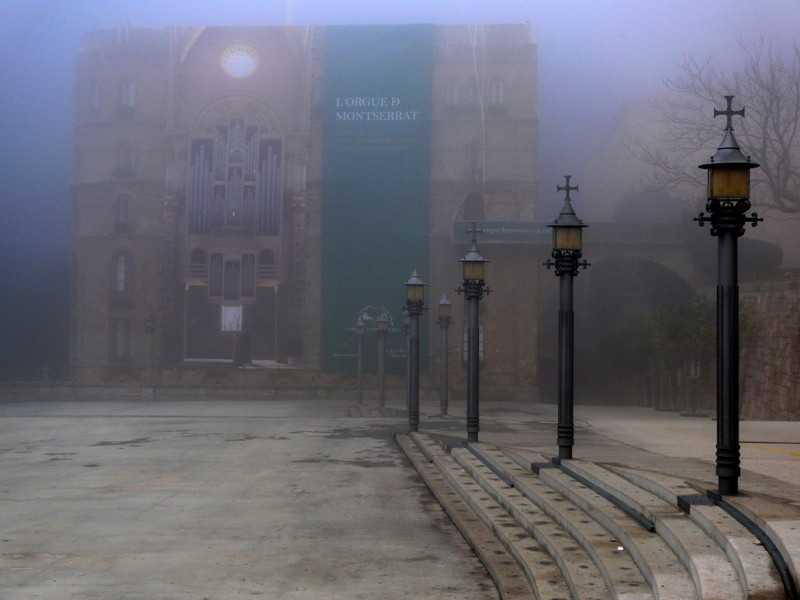 Niebla impregnada de silencio