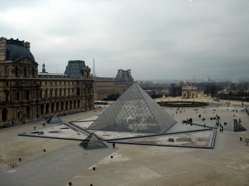 Pars_Louvre