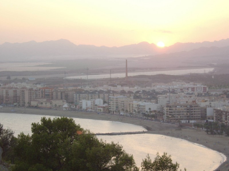 Aguilas, viva la playa.