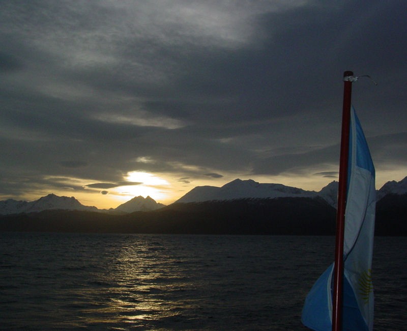 Atardecer en el canal del Beagle