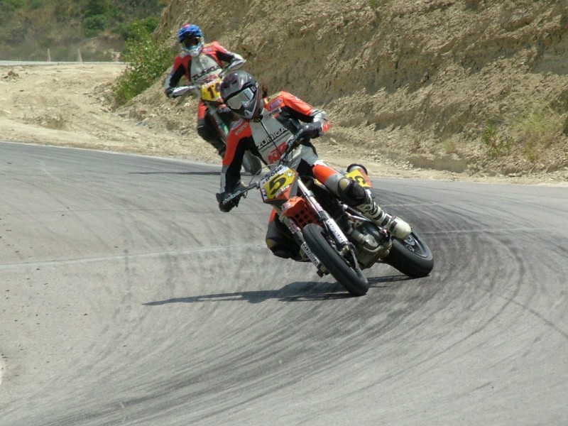 SUPERMOTARD