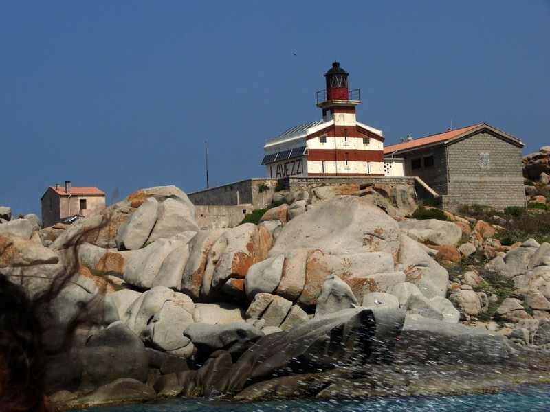 Faro de las Islas Lavezzi