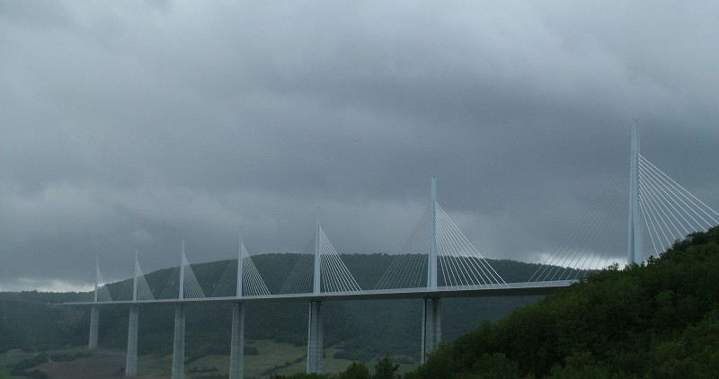 PONT DE MILLAU