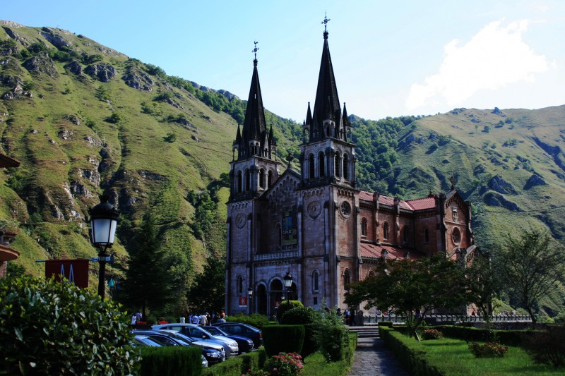 Baslica de Covadonga