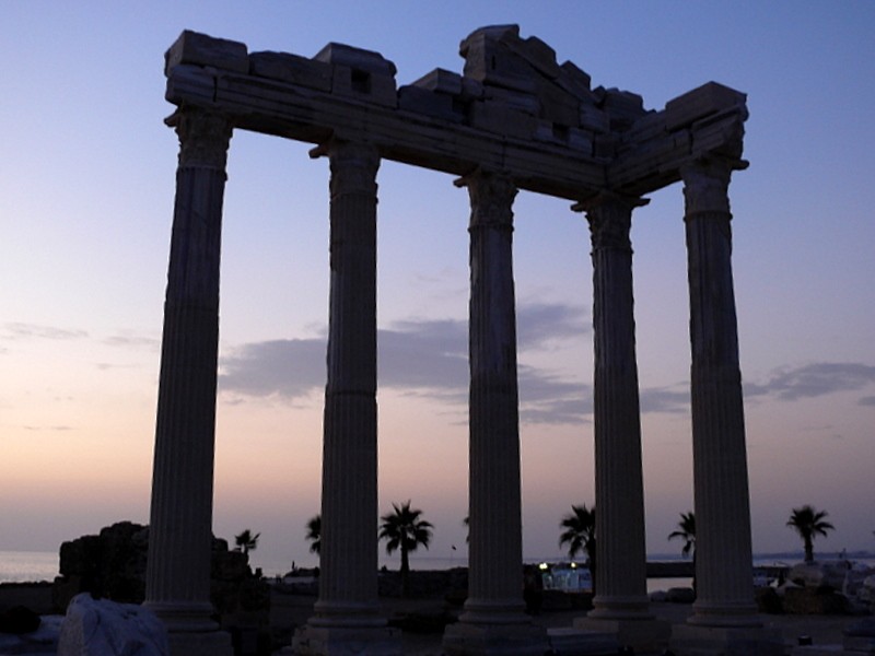 atardecer en el templo de Apolo