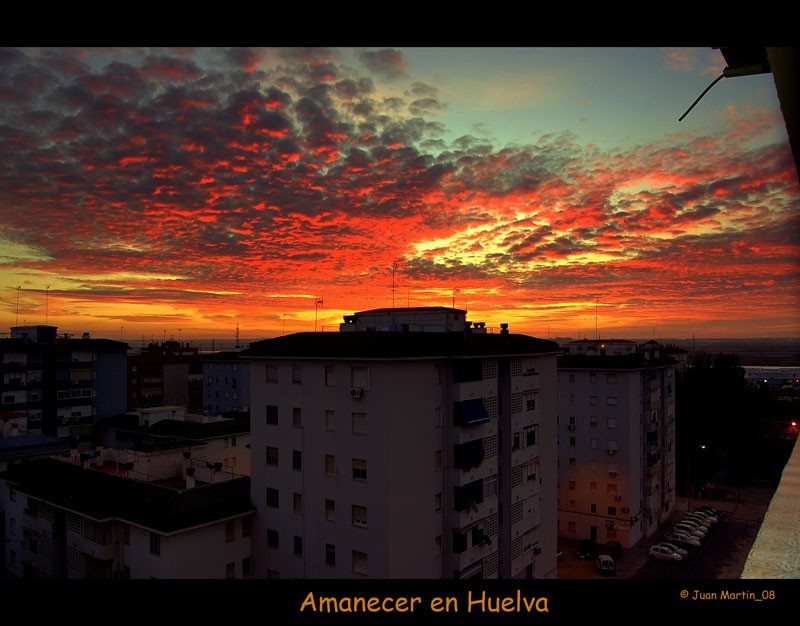 AMANECER EN HUELVA