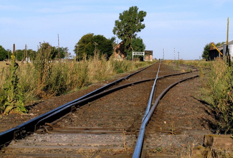 UN CRUCE ESPERARA