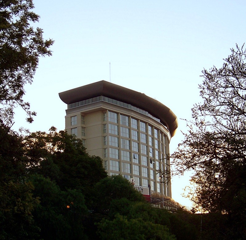 Desde las barrancas del Pque Urquiza