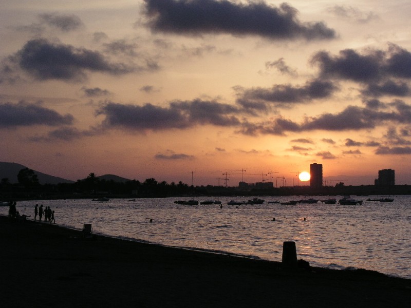 Atardecer en el Mar ;Menor 05