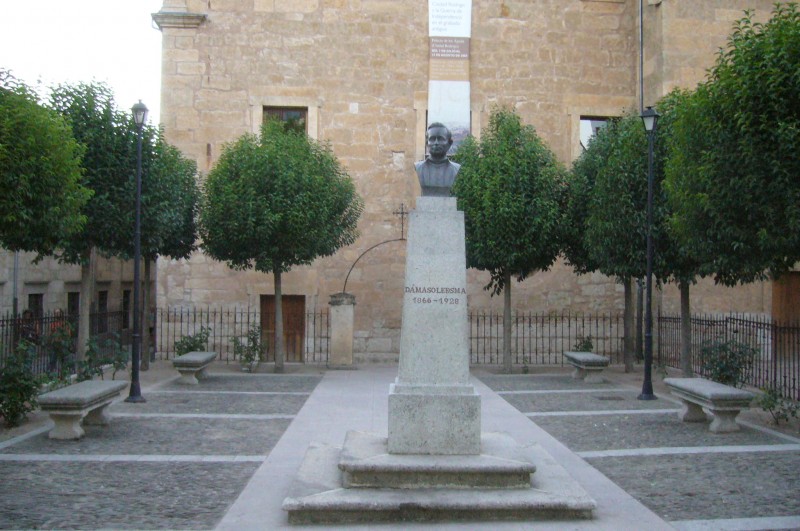 busto damaso ledesma