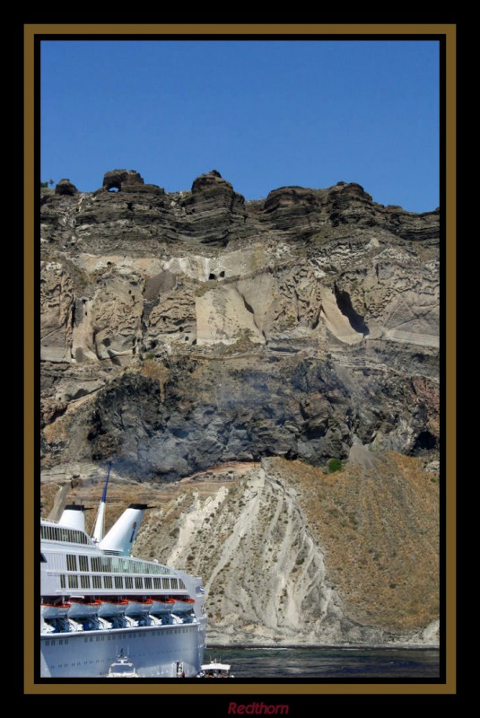 Acantilados vocnicos de Santorini, dedicada a Menchu