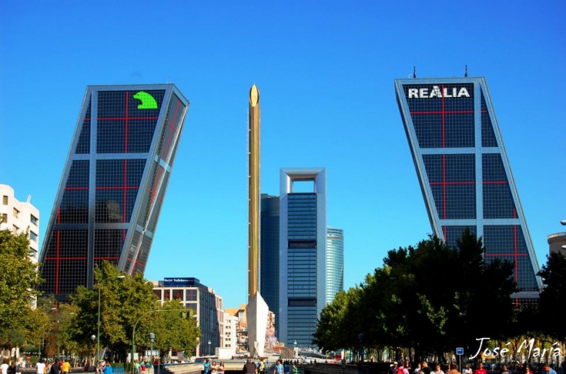 Puerta de Europa