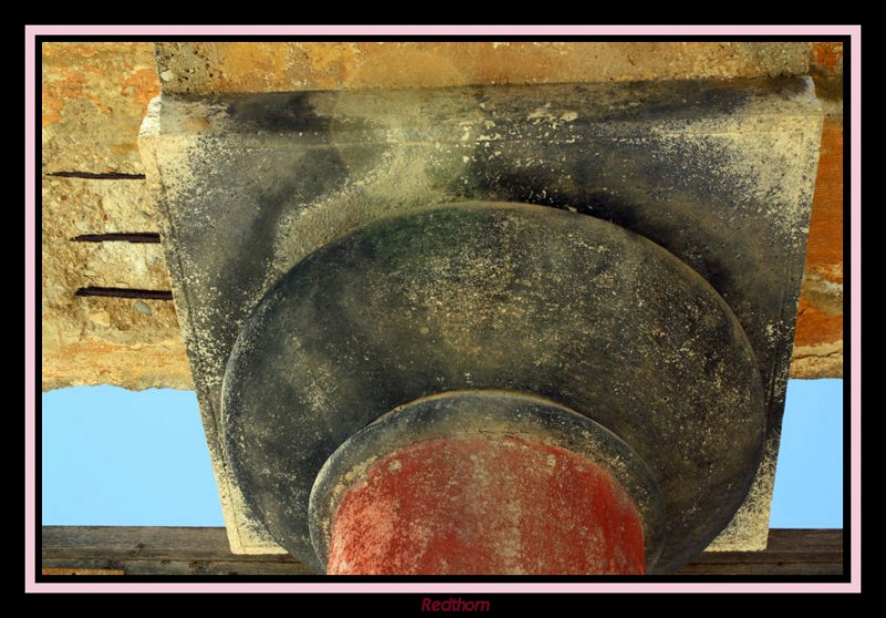 Detalle de un capitel en el palacio de Knossos