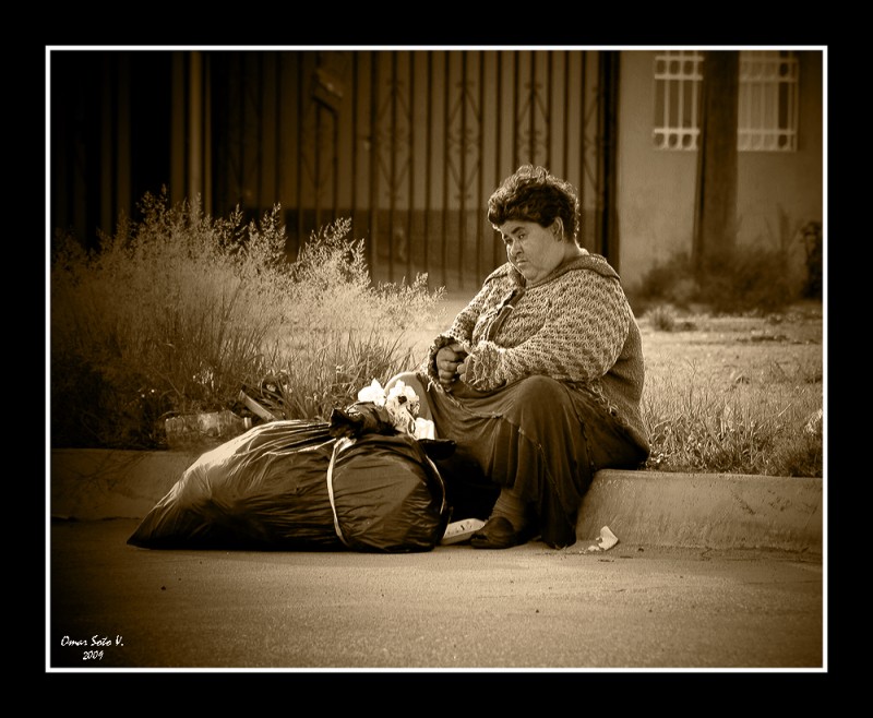 ENTRE EL HAMBRE Y LA MISERIA...............