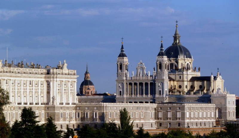 Palacio y Almudena 02