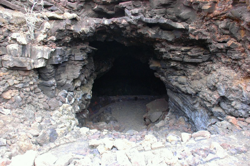 Entrada a la Cueva