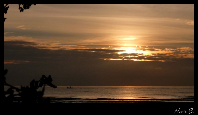 Amanecer entre nubes