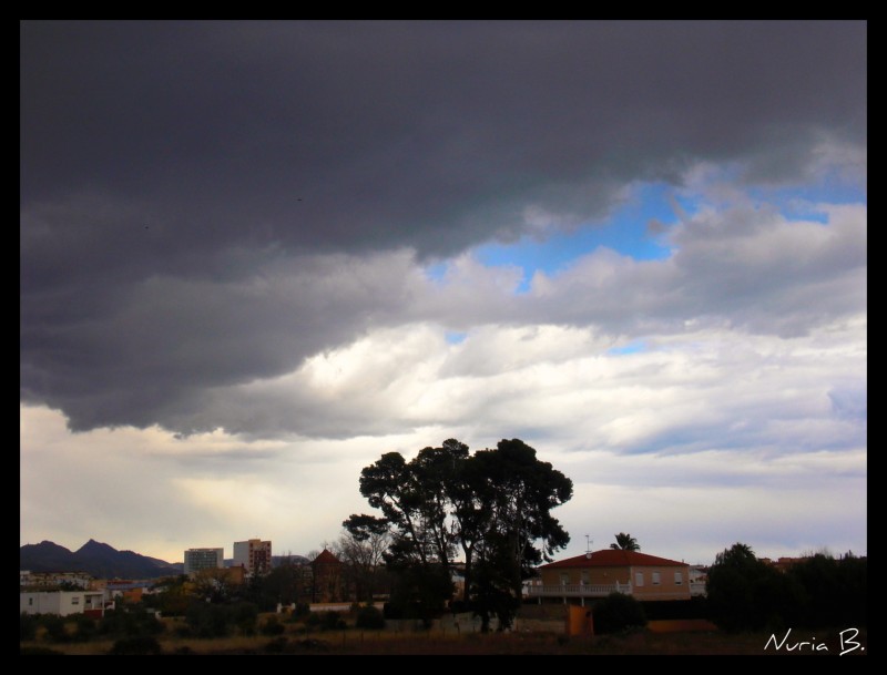 Ventana en el centro de la tormenta