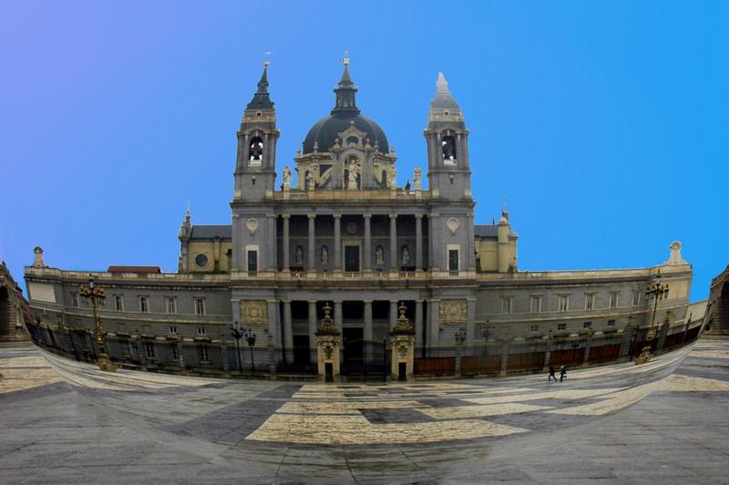 La Almudena