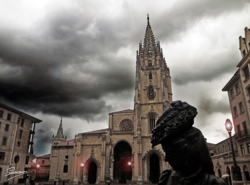 La Regenta y catedral