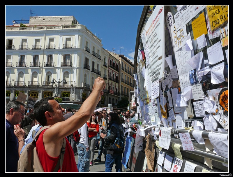 PLURALIDAD, NO BIPOLARIDAD