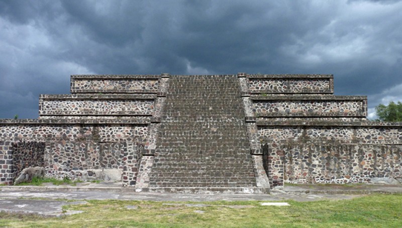 PIRAMIDE