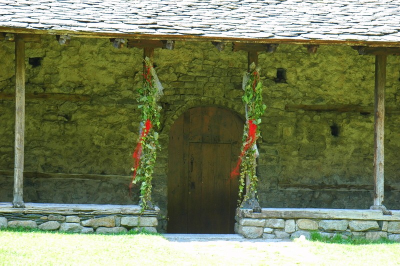 Entrada a la Iglesia