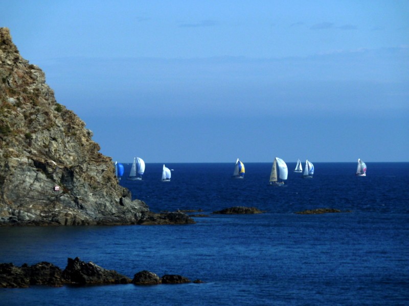 surcando el mar