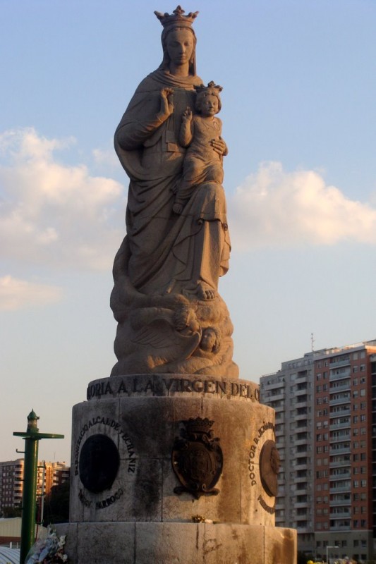 Monumento Virgen del Carmen