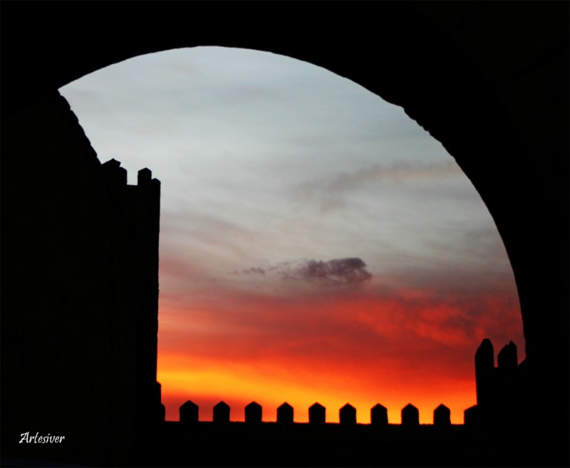 atardece en el castillo